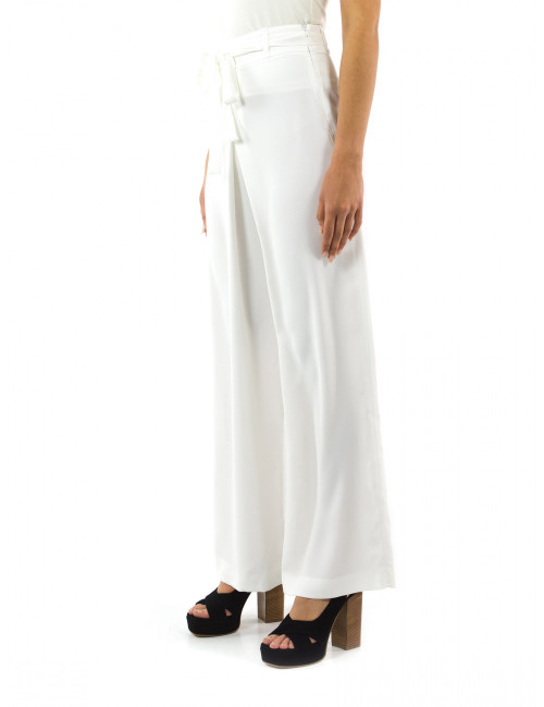Pantalone a palazzo Hanita