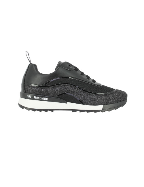 Sneaker Love Moschino
