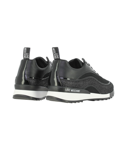 Sneaker Love Moschino